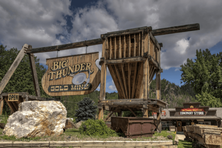 Big Thunder Gold Mine located in Keystone, just a few minutes from Yak Ridge Cabins and Farmstead